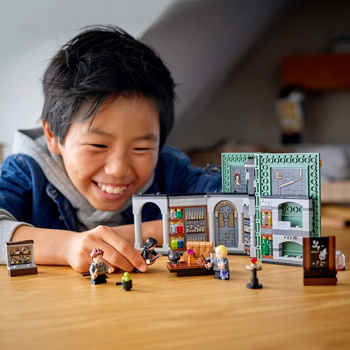 270 Pieces Brick-Built Playset X13135